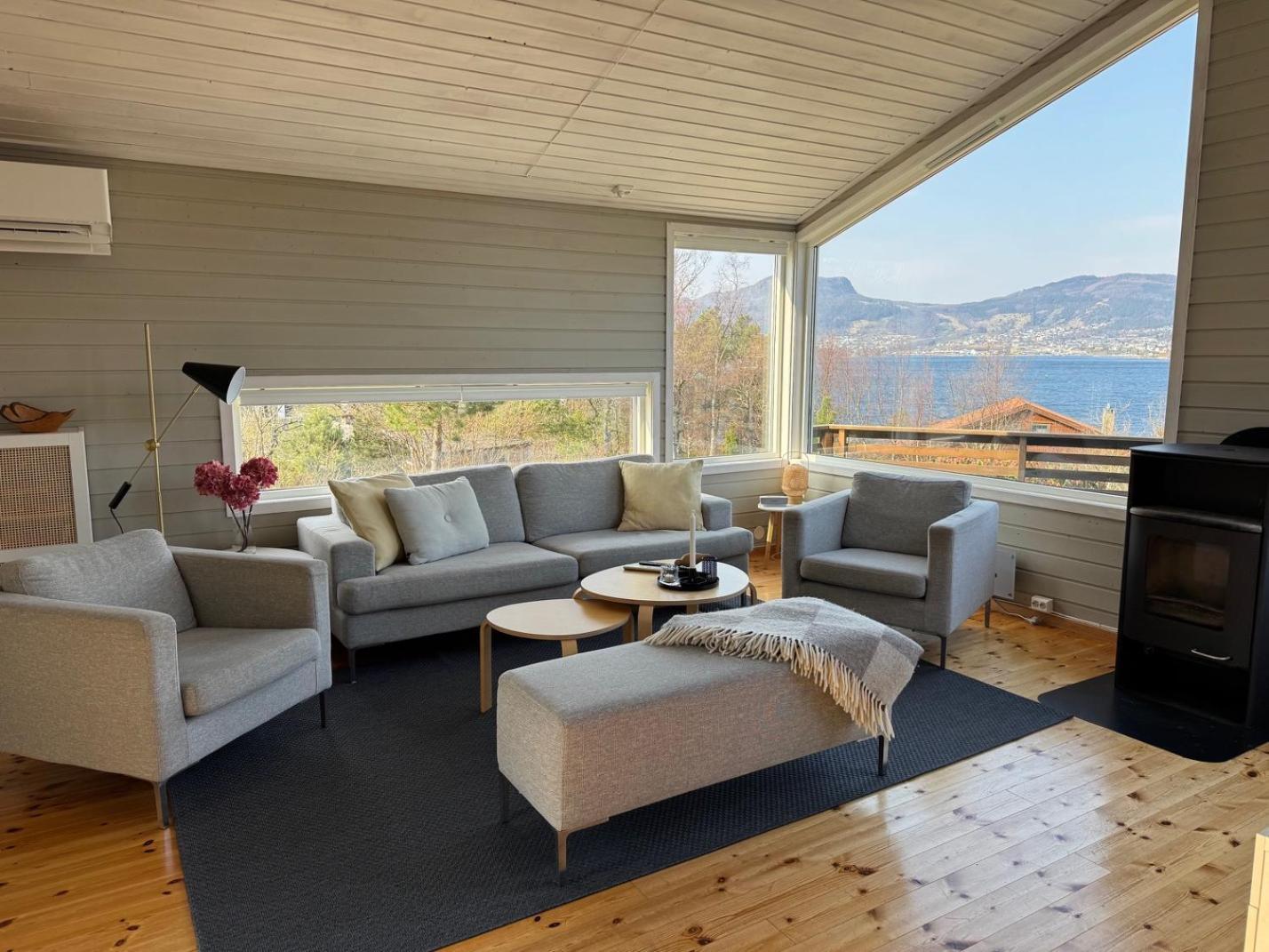 Villa Charming House Located By The Fjord With The Pultpitrock Within Short Distance Jørpeland Exterior foto